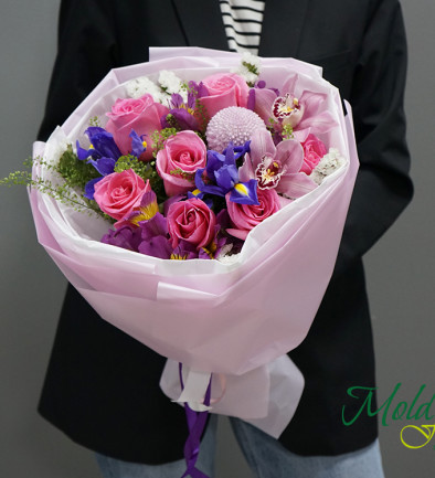 Букет с розовыми розами ,,Улыбка радуги'' Фото 394x433